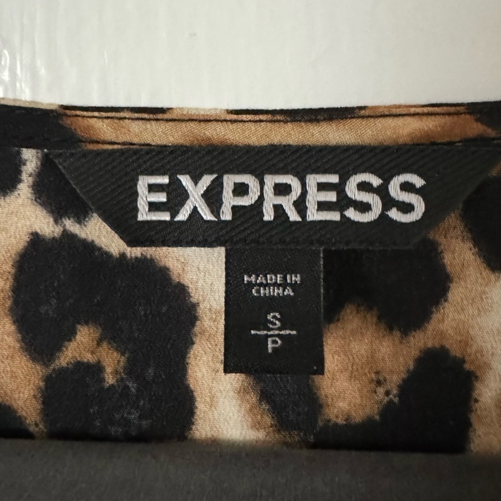 Express Leopard Print Ruffle Dress - Picture 5 of 9
